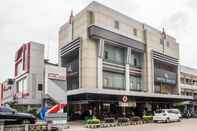 Bên ngoài Hotel Queen Pontianak