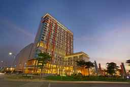 HARRIS Hotel & Conventions Bekasi, Rp 688.000