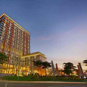 Lobby 1 HARRIS Hotel & Conventions Bekasi, Hotel Bekasi