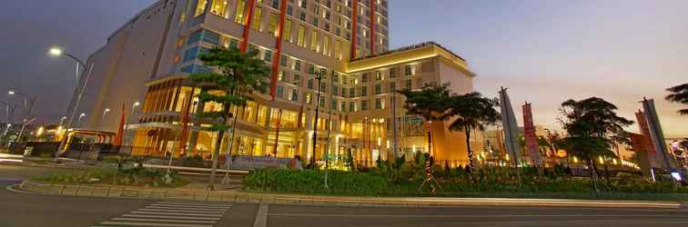 Sảnh chờ HARRIS Hotel & Conventions Bekasi