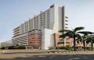 Exterior 2 HARRIS Hotel & Convention Kelapa Gading