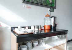 บาร์ คาเฟ่ และเลานจ์ 6 The Cabin Hotel Sutomo