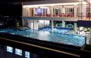 Swimming Pool 6 The ZHM Premiere (d/h Grand Zuri) Padang