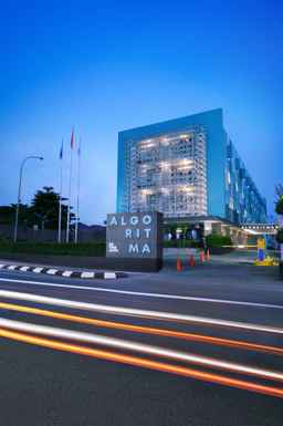 Algoritma Hotel Palembang, ₱ 1,856.08