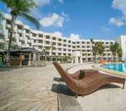 Swimming Pool 2 HARRIS Resort Waterfront Batam