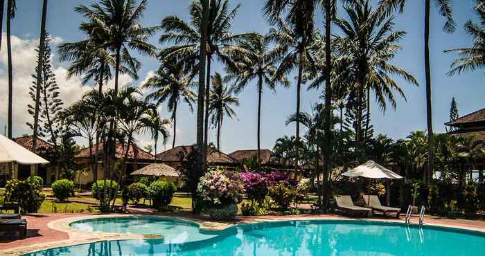 Swimming Pool Kuta Indah Hotel