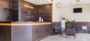 Lobi 5 Alpha Inn Medan