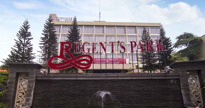 Bangunan Regent's Park Hotel