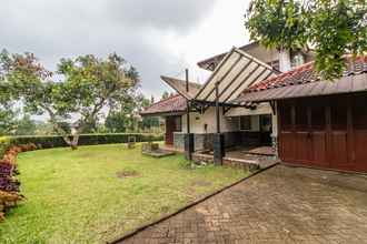 Bangunan 4 Villa ChavaMinerva Bata - Ciater Highland Resort