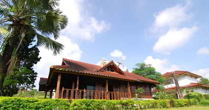 Bangunan Villa ChavaMinerva Kayu - Ciater Highland Resort