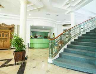 Lobby 2 Hotel Bandar Narita