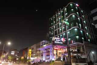 Business Hotel Tomang, Rp 350.000