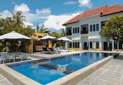 Swimming Pool JM Hotel Kuta Lombok