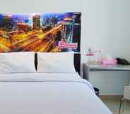 Bedroom 2 Smart Hotel Thamrin Jakarta