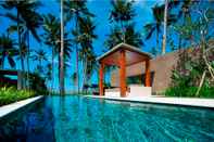 Swimming Pool Candi Beach Villa