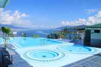 Swimming Pool Danau Toba International Cottage Parapat