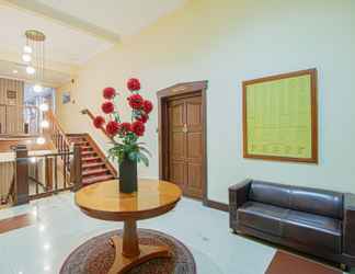 Sảnh chờ 2 Sawunggaling Hotel 