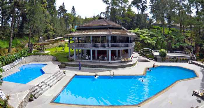 Kolam Renang Rudang Hotel & Resort Berastagi