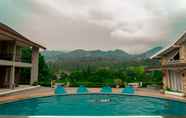 Swimming Pool 4 Ariandri Resort Puncak