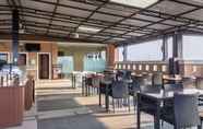 Restaurant 5 Arabia Style Hotel Wahid Hasyim Managed by 3 Smart Hotel