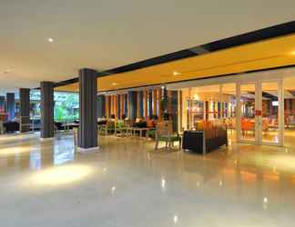 Lobby 2 HARRIS Resort Kuta Beach