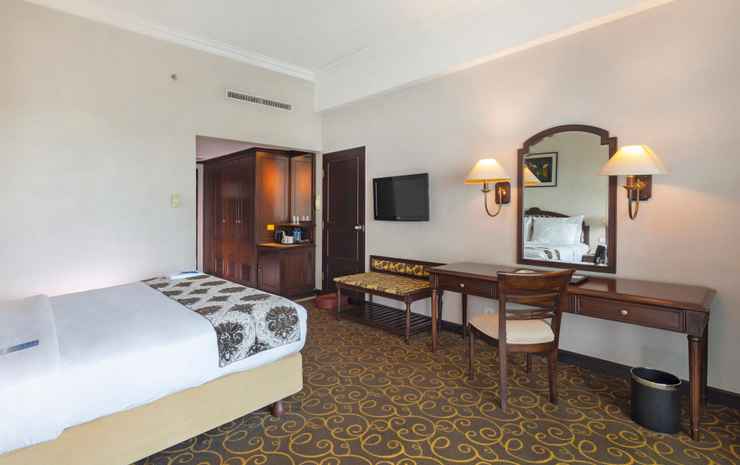 Blue Sky Hotel Balikpapan Balikpapan - Business Double Bed (Room Only) Business Double Bed (Room Only)