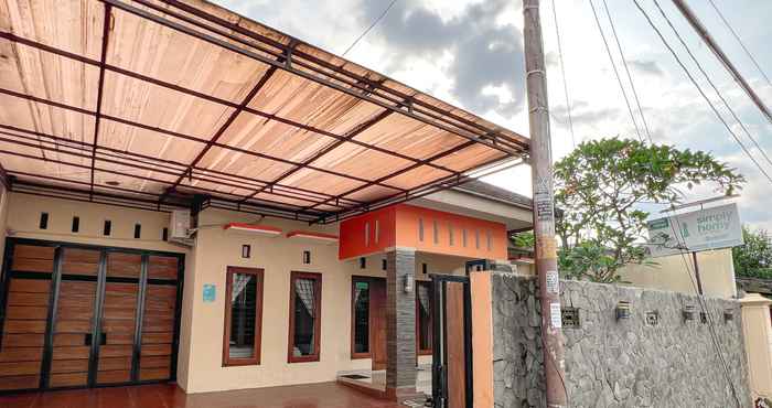 Bangunan Homestay Sawitsari dekat Hartono Mall dan UGM by Simply Homy