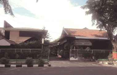 Luar Bangunan 2 Hotel Elim