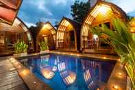 Kolam Renang Little Coco Gili Trawangan Hotel & Villas