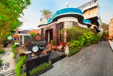 外部的 Sun Island Hotel & Spa Legian