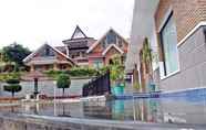 Swimming Pool 4 KHAS Parapat Hotel