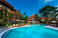 Swimming Pool White Rose Kuta Resort, Villas & Spa