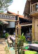 EXTERIOR_BUILDING Sriya Cafe & Homestay