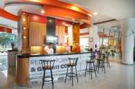 Bar, Cafe and Lounge HARRIS Hotel Sentul City Bogor