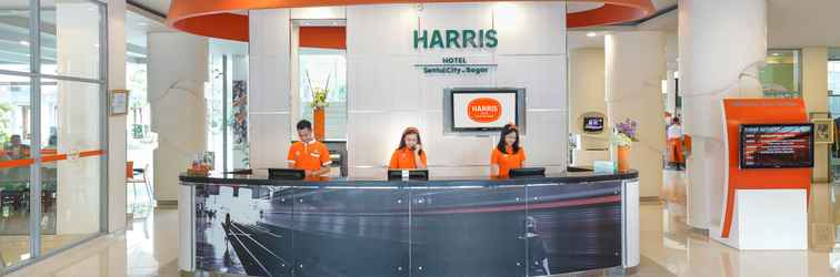 Lobby HARRIS Hotel Sentul City Bogor