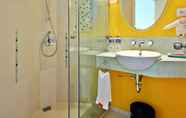 Toilet Kamar 7 Harris Hotel & Conventions Festival Citilink Bandung