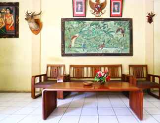 Lobby 2 Gora Beach Inn