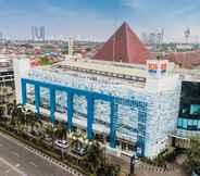 Exterior 2 1O1 URBAN Jakarta Kelapa Gading