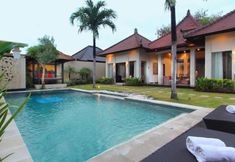 Swimming Pool 7 RC Villas & Spa