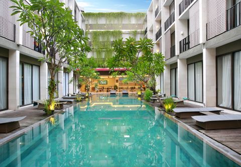 Swimming Pool Hotel Terrace at Kuta