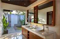 In-room Bathroom Kunti Villas