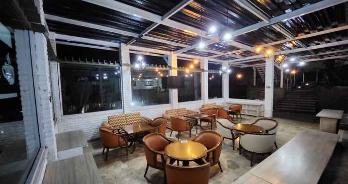 Bar, Kafe, dan Lounge Bukit Alamanda Resort & Resto 