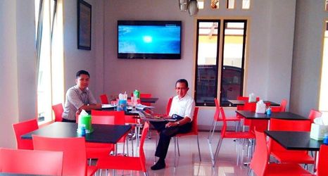 로비 2 Hotel Andalas Permai