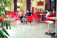 Lobby Hotel Andalas Permai