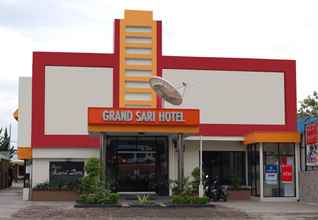 Bên ngoài 4 Grand Sari Hotel 