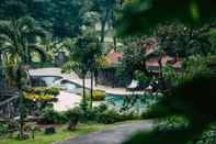 Kolam Renang Finna Golf & Country Club