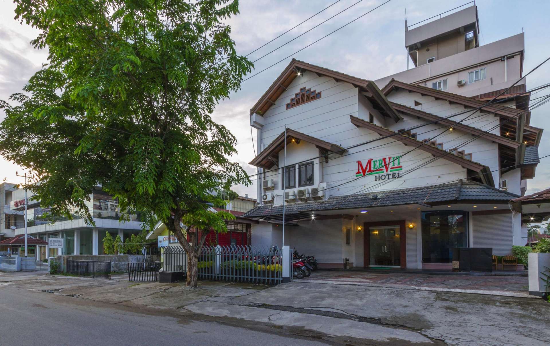 Mervit Hotel , Padang Harga Terbaru dan Promo di 2023