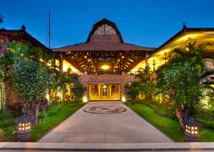 Lobby 4 Holiday Resort Lombok