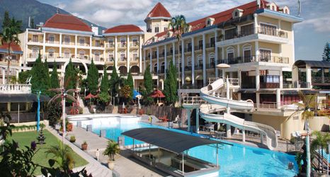 外観 2 Tretes Raya Hotel