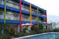 Swimming Pool Jepara Beach Hotel 